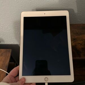 Apple iPad Air 2 model A1567